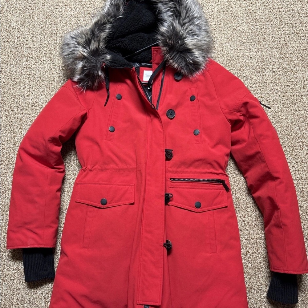 BCBG Generation Coat Size S Winter Hooded faux Fur Parka Coat Red Pockets Zip